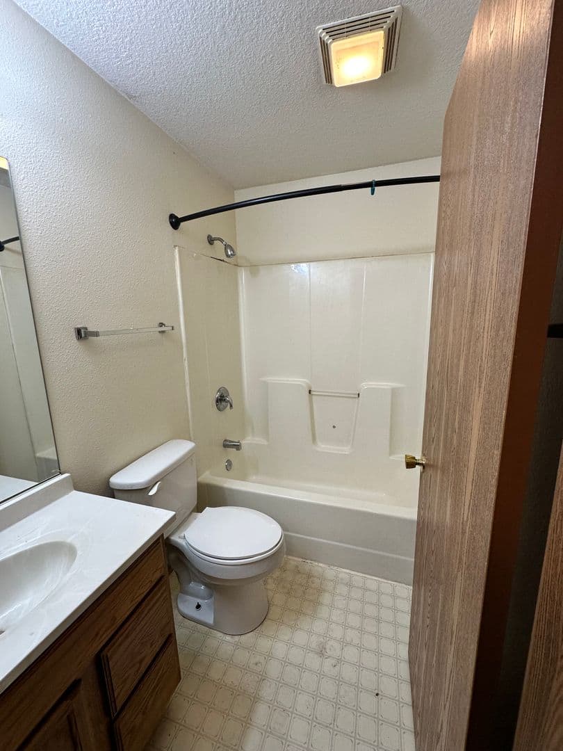 Ames Apartment: 204 Jewel Drive