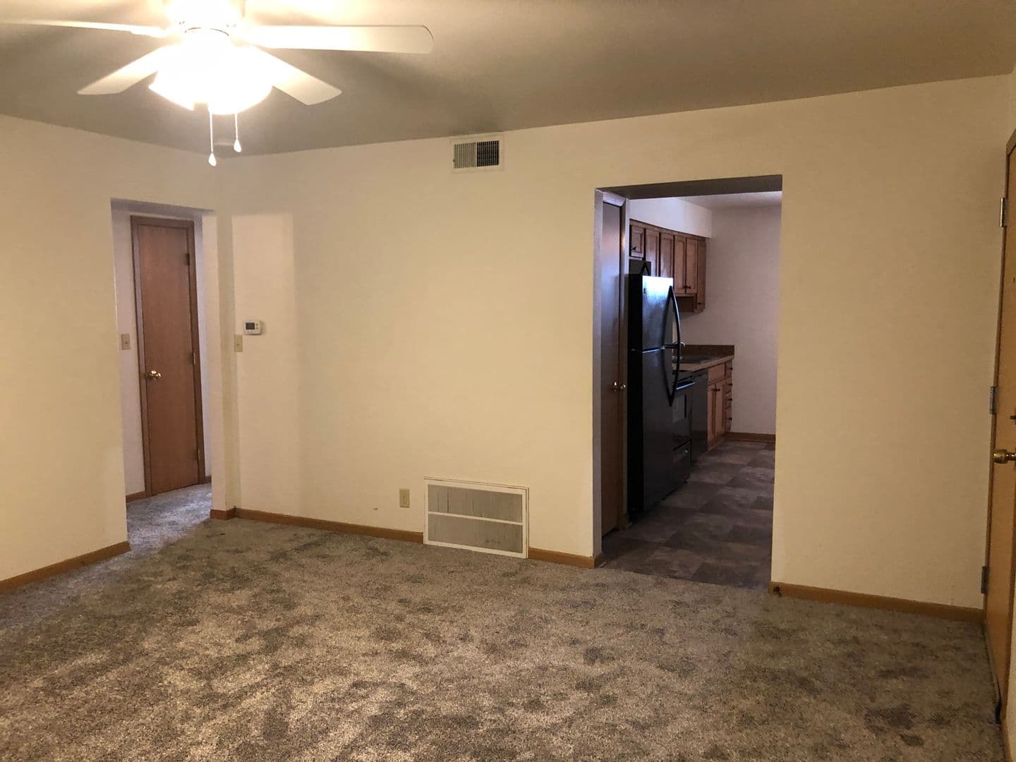 Ames Apartment: 1108 S. 4th St