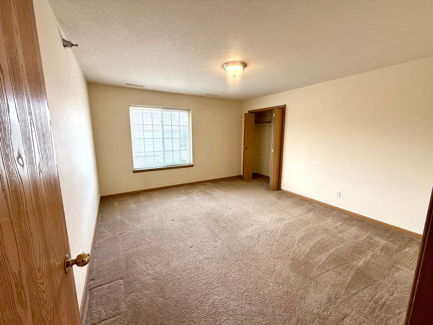 Ames Apartment: 219 Crystal St