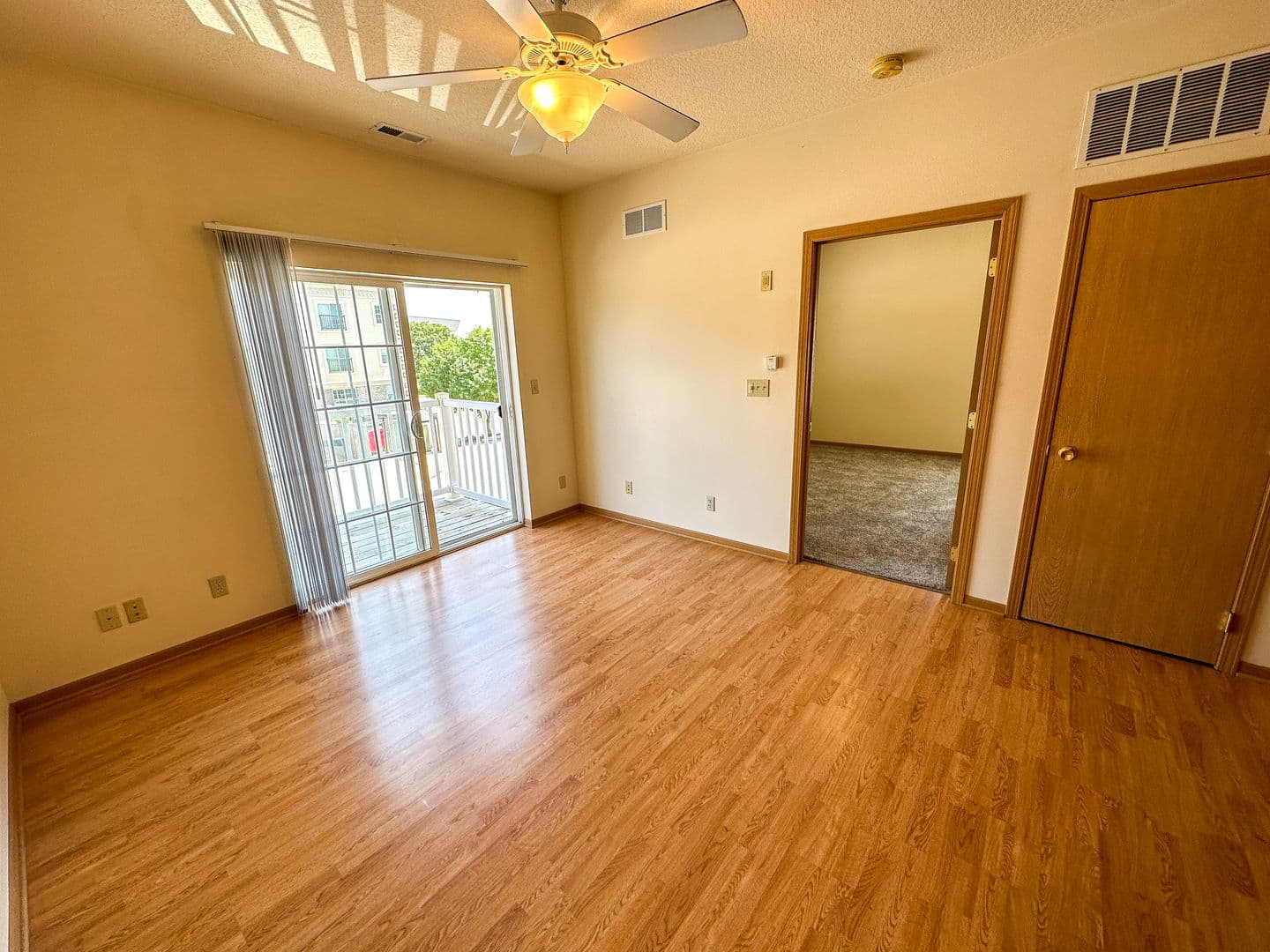 Ames Apartment: 210 Gray Ave