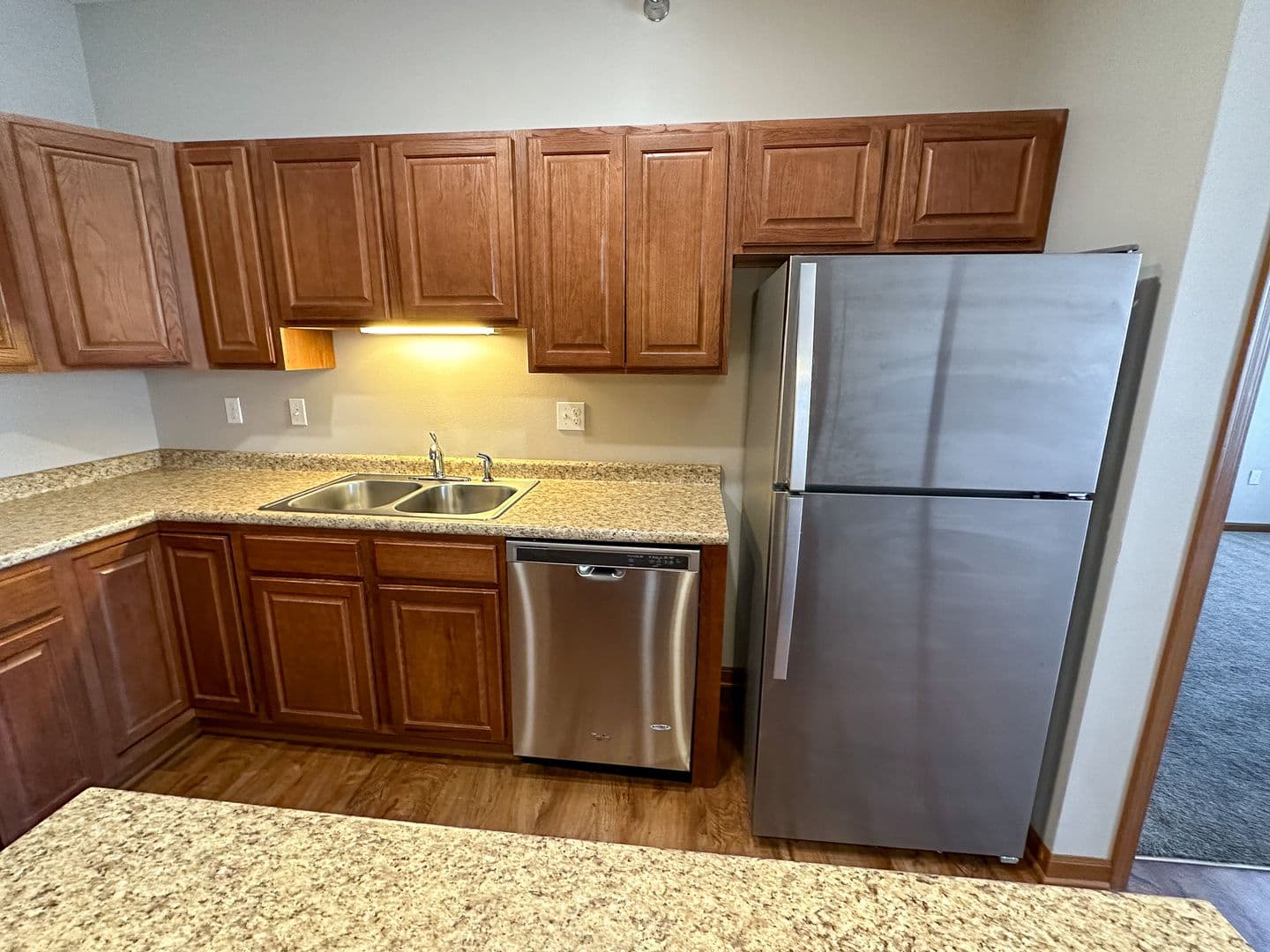 Ames Apartment: 135 Campus