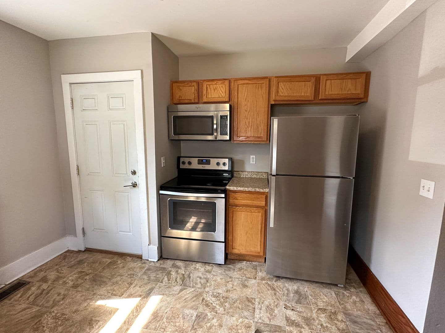 Ames House: 225 Sheldon Ave
