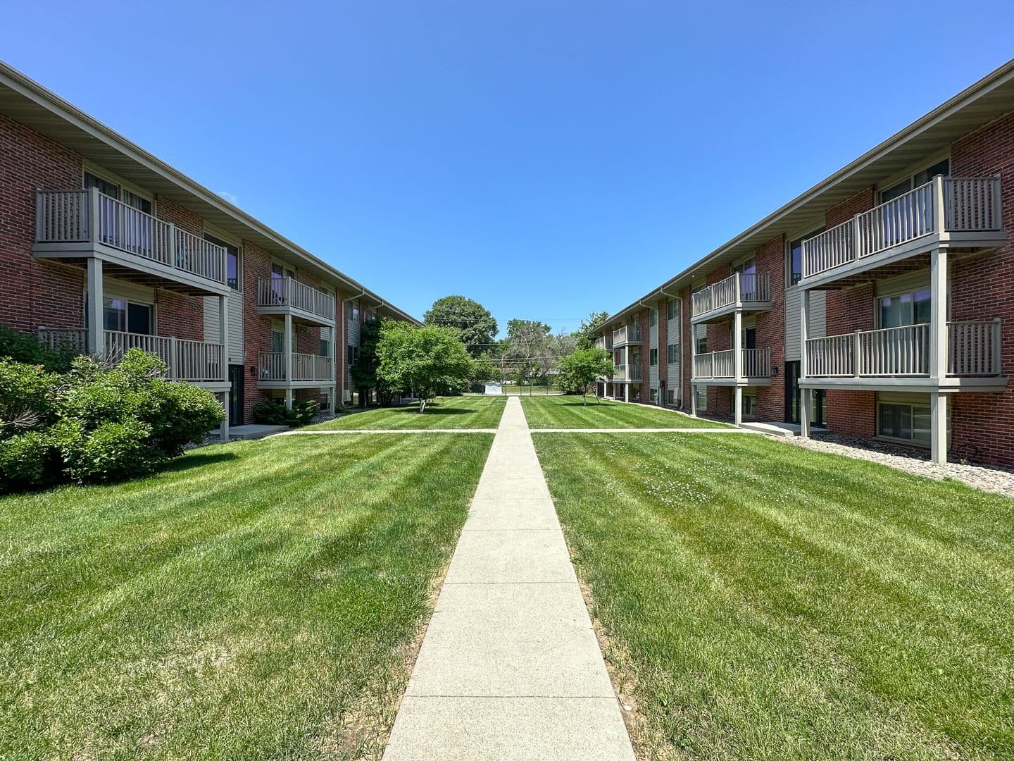 Ames Apartment: 1108 S. 4th St