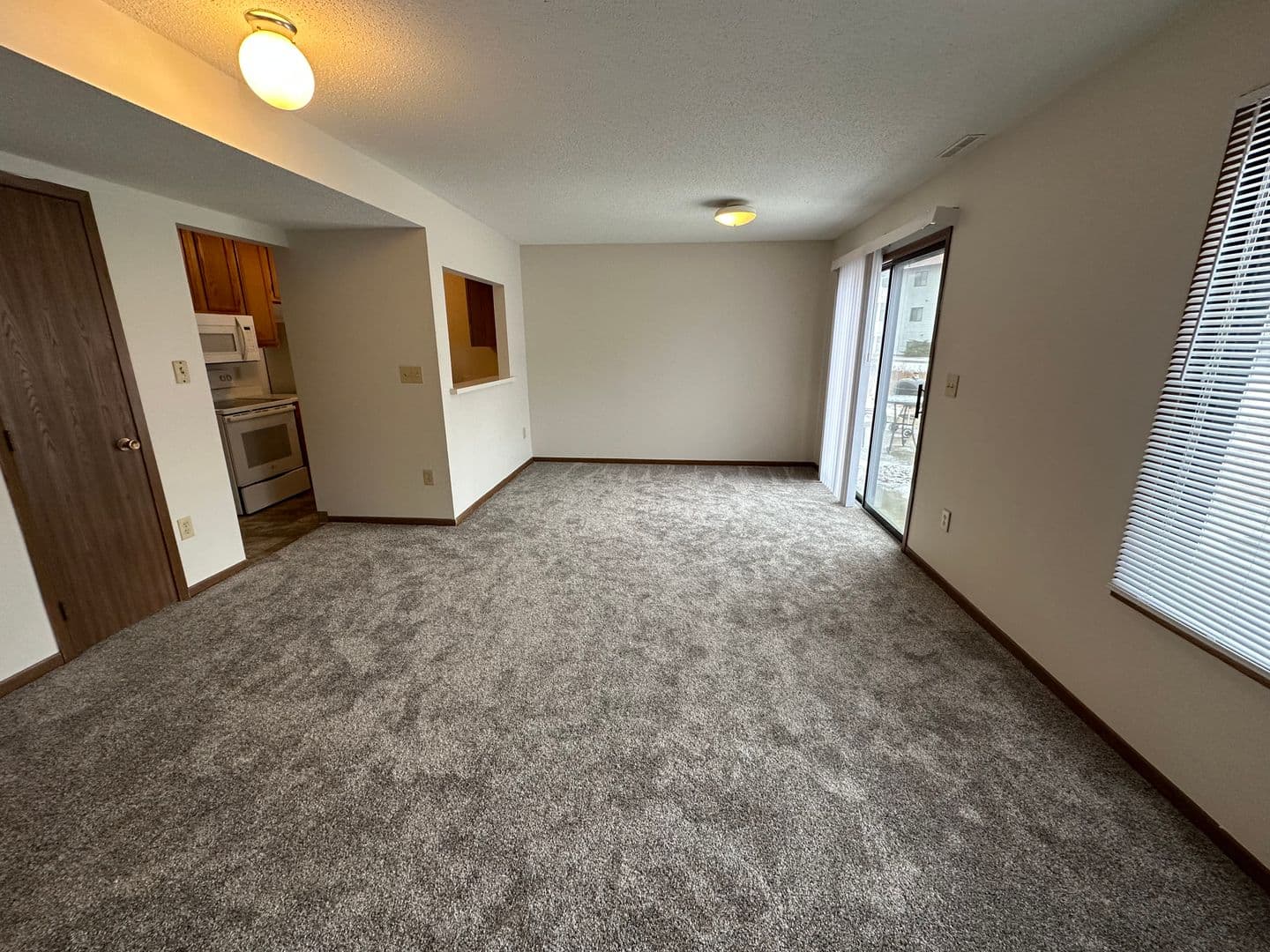 Ames Apartment: 1525 Little Bluestem Ct