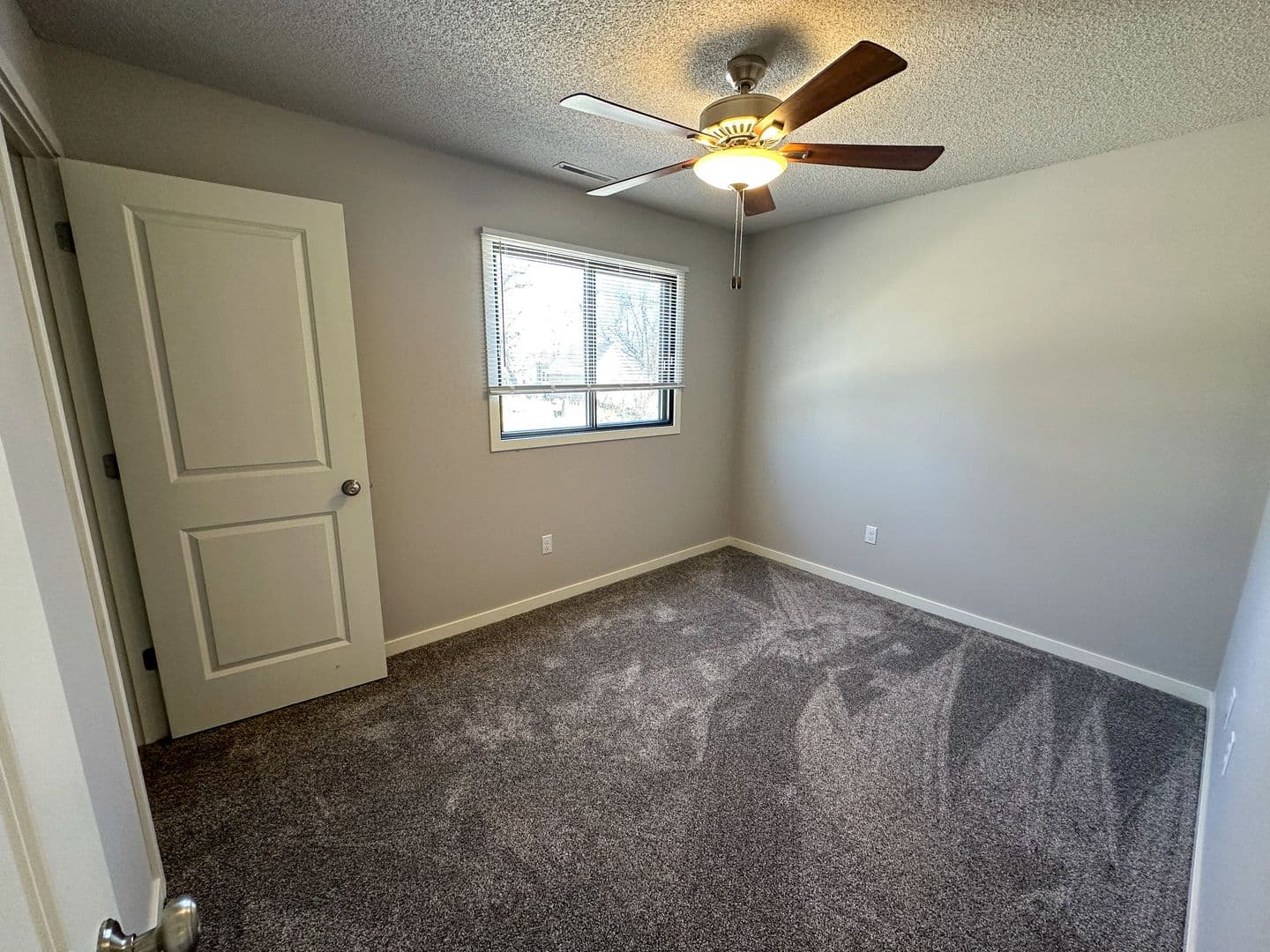 Ames Apartment: 312 Hillcrest Ave
