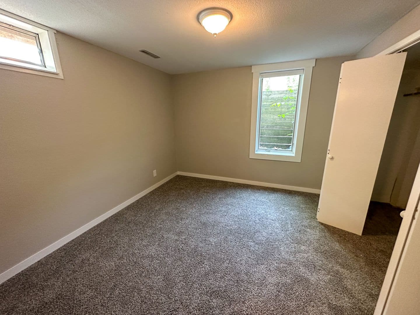 Ames House: 3419 Taft Ave