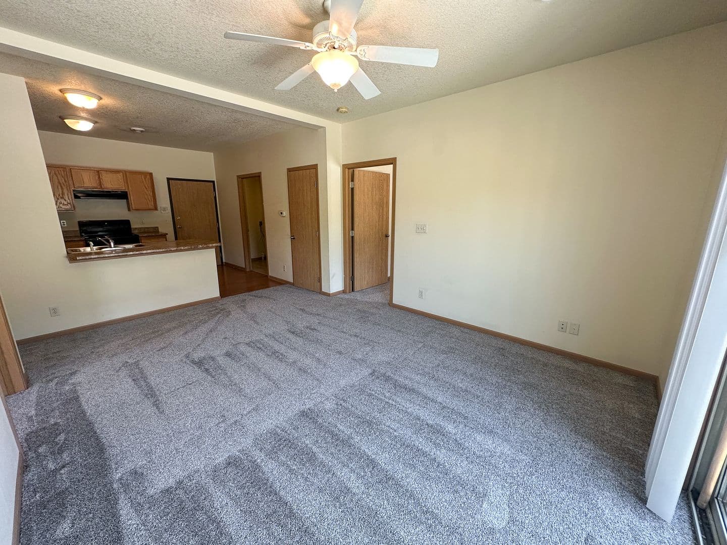 Ames Apartment: 205 Beach Ave