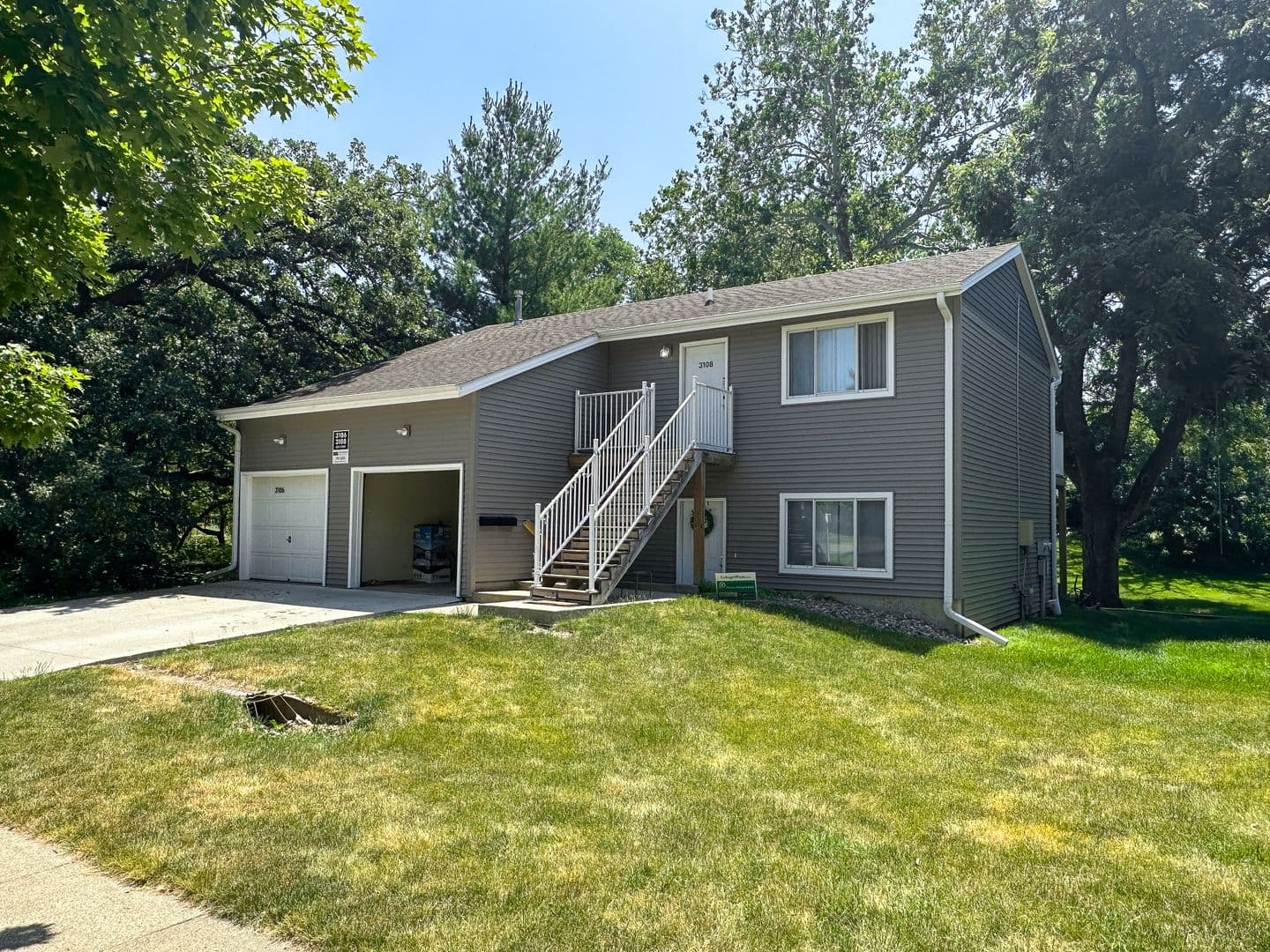 Ames House: 3106 West St