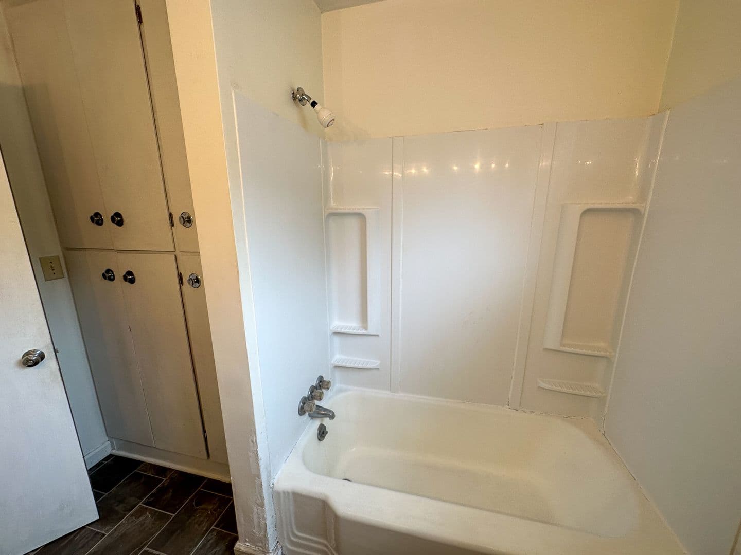 Ames Apartment: 3319 Story Street
