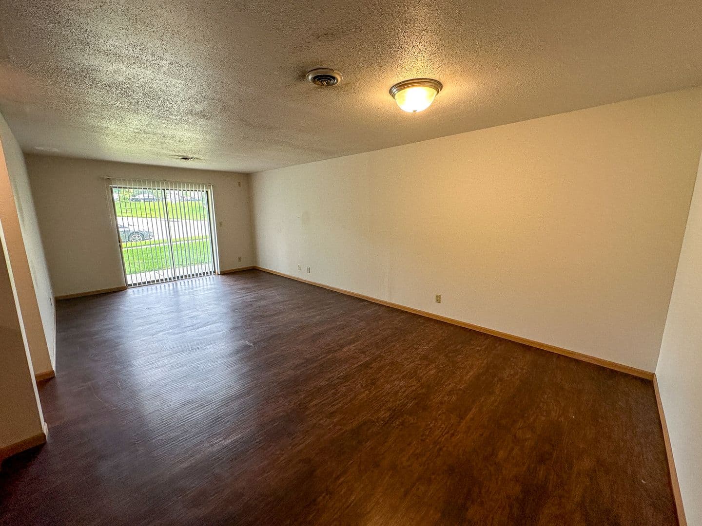Ames Apartment: 247 Sheldon Ave