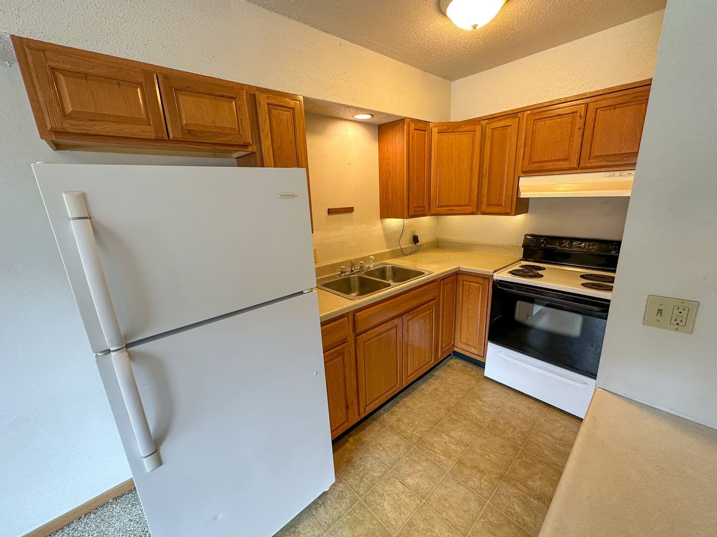Ames Apartment: 2929 West St