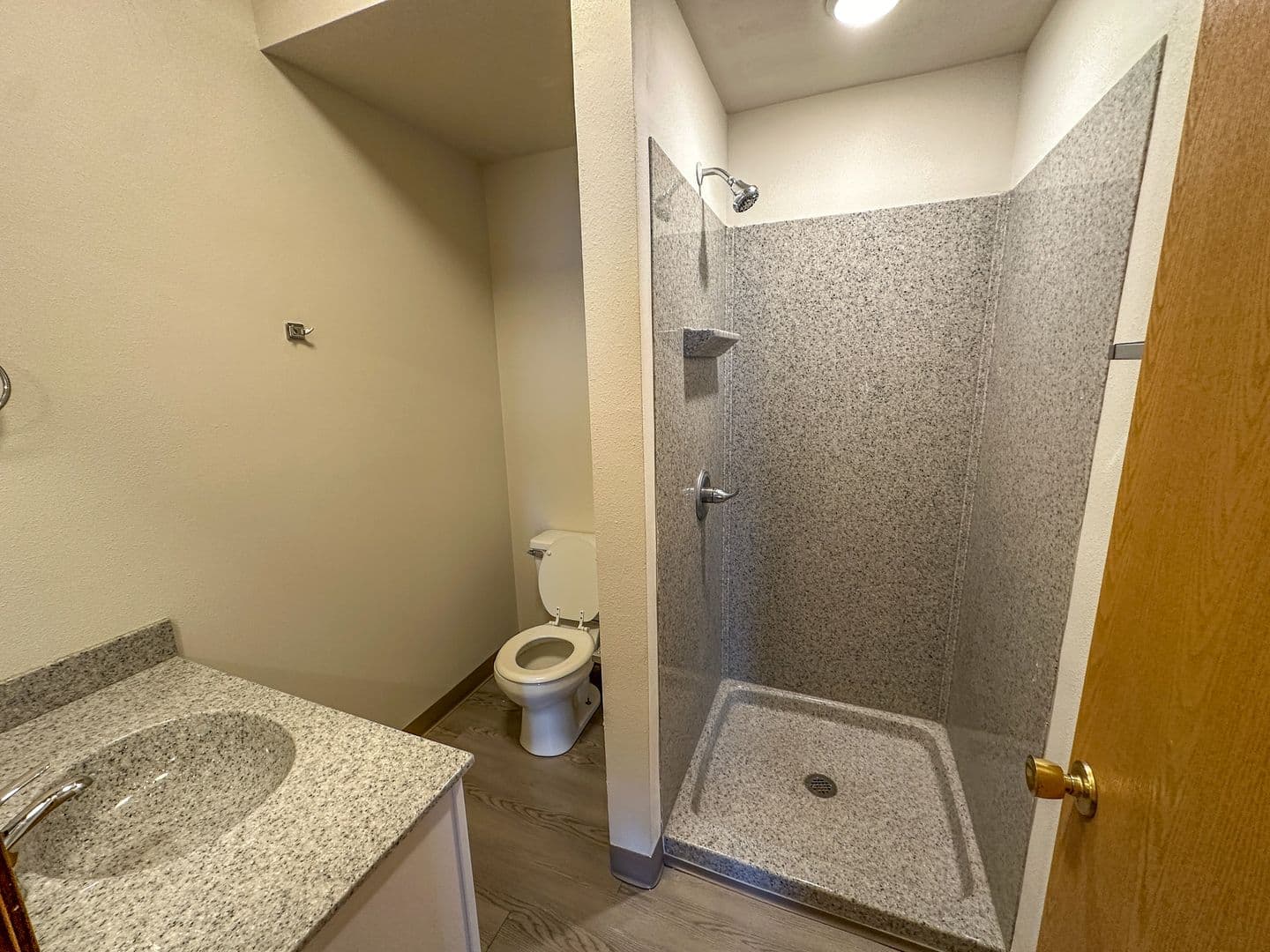 Ames Apartment: 2717 West St