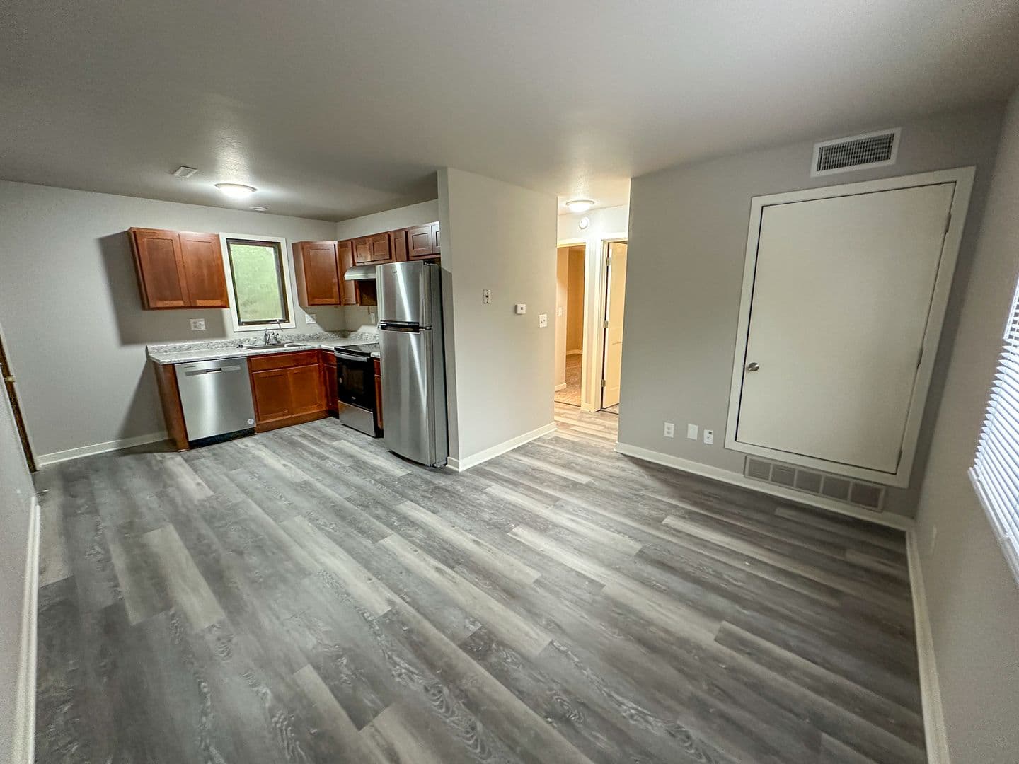 Ames Apartment: 3319 Story Street