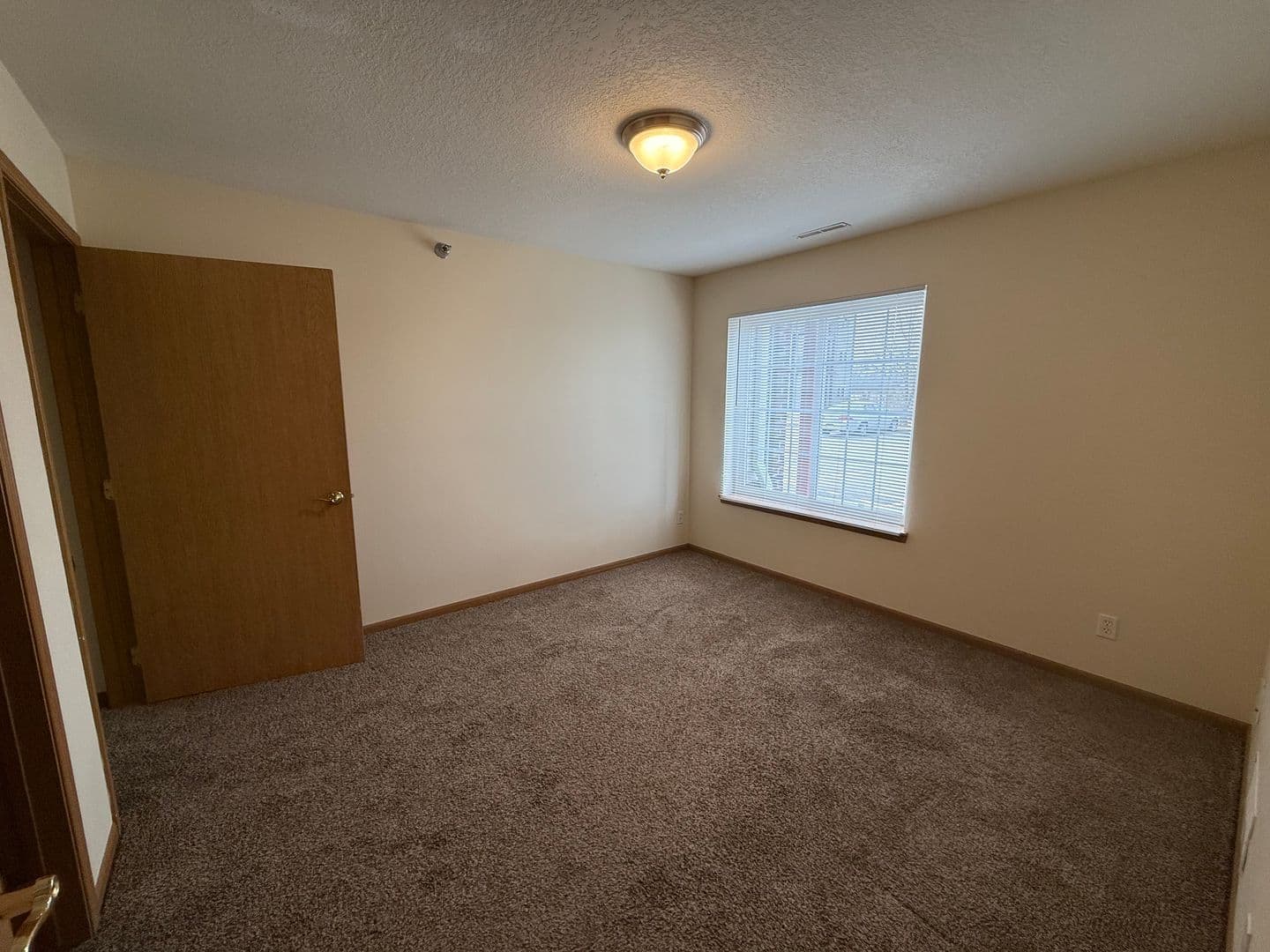 Ames Apartment: 219 Crystal St