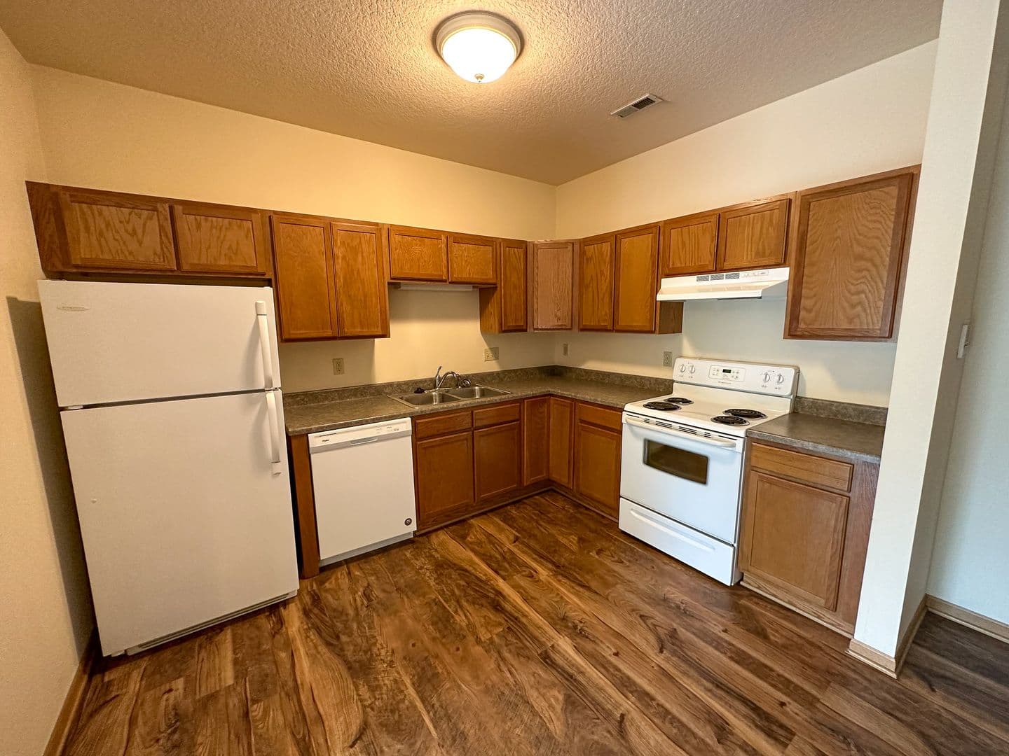 Ames Apartment: 210 Gray Ave