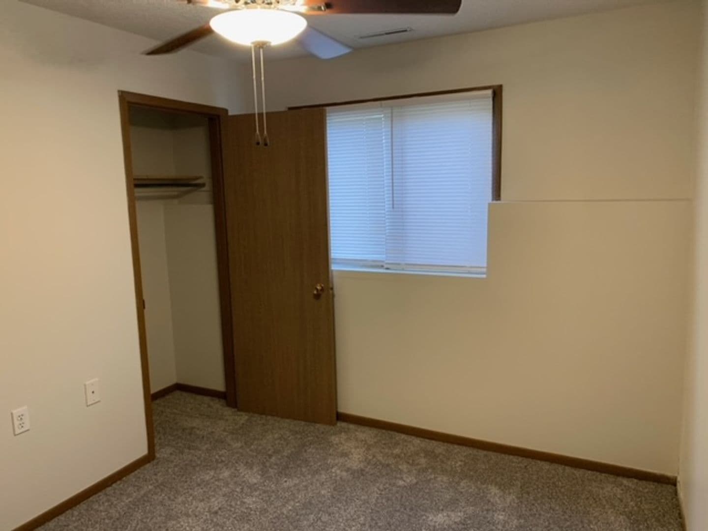 Ames Apartment: 312 Hillcrest Ave
