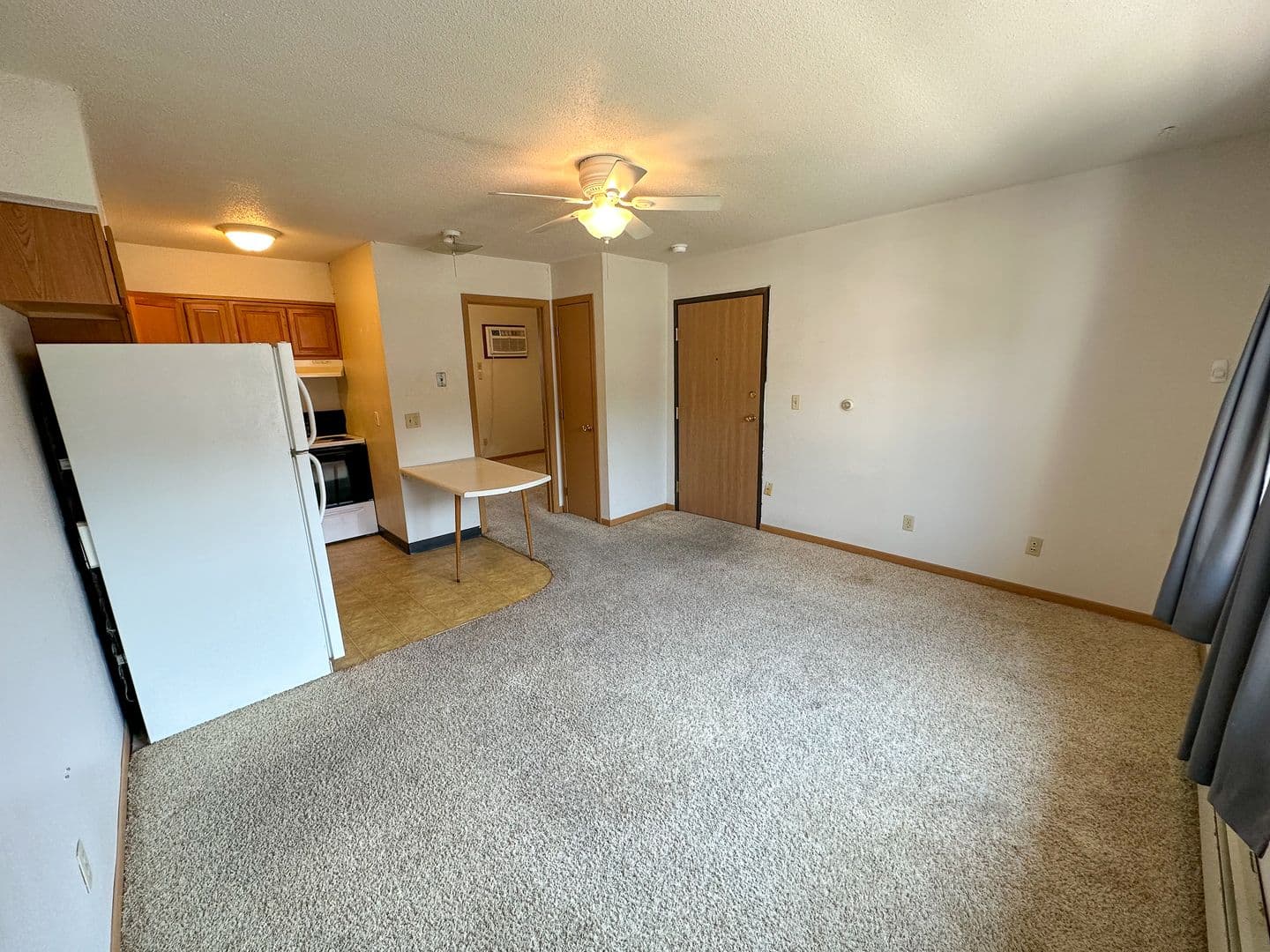 Ames Apartment: 2929 West St