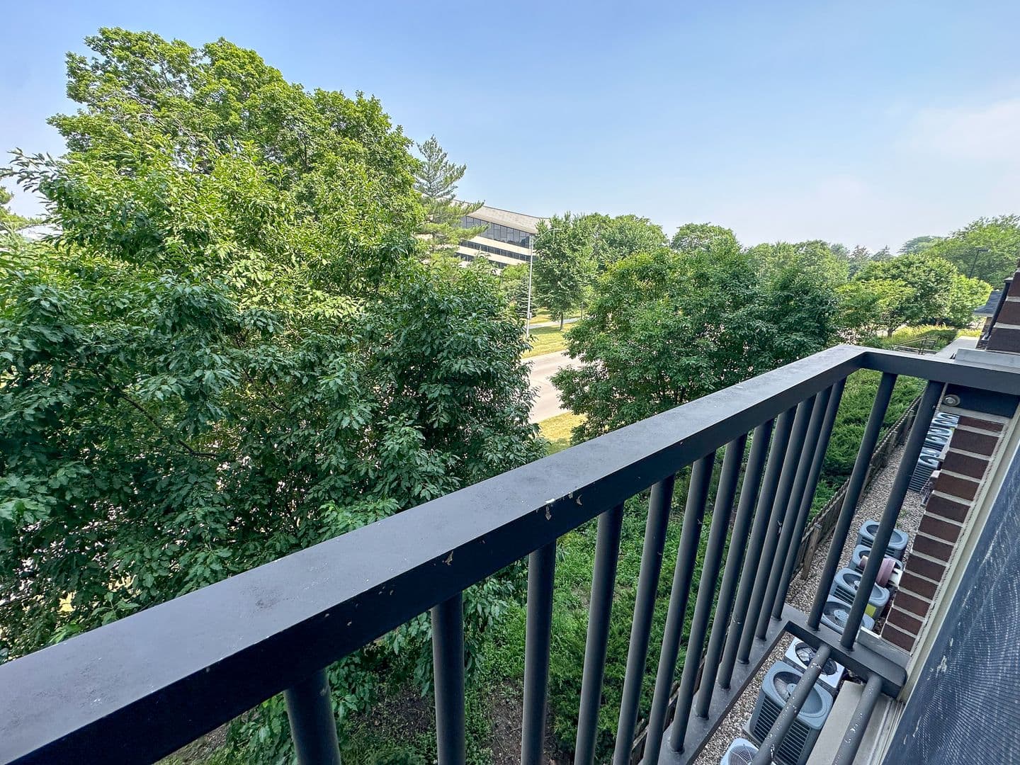 Ames Apartment: 205 Beach Ave