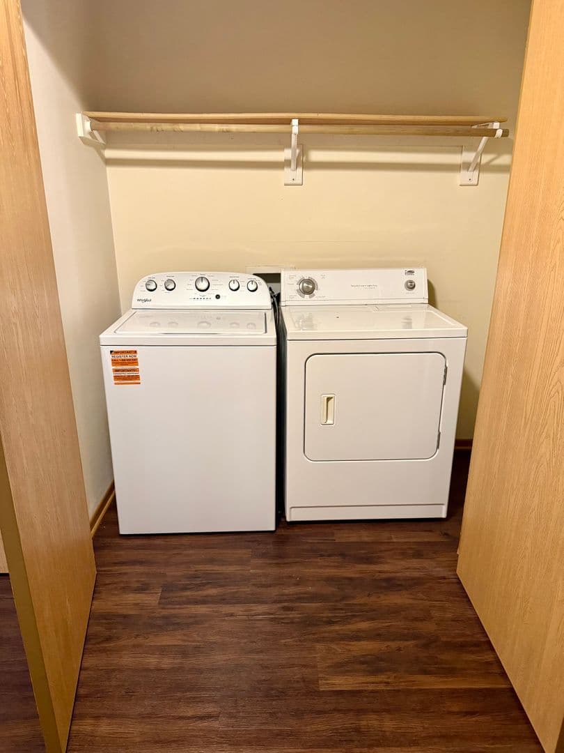 Ames Apartment: 219 Crystal St