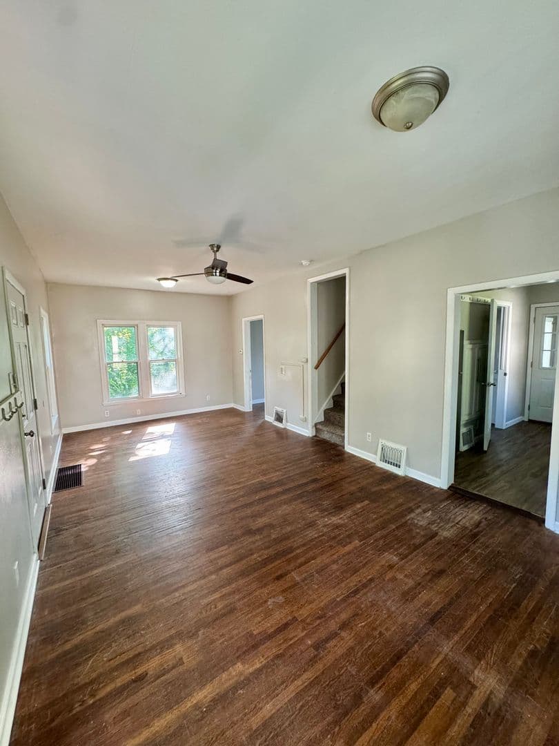 Ames House: 3002 Woodland St