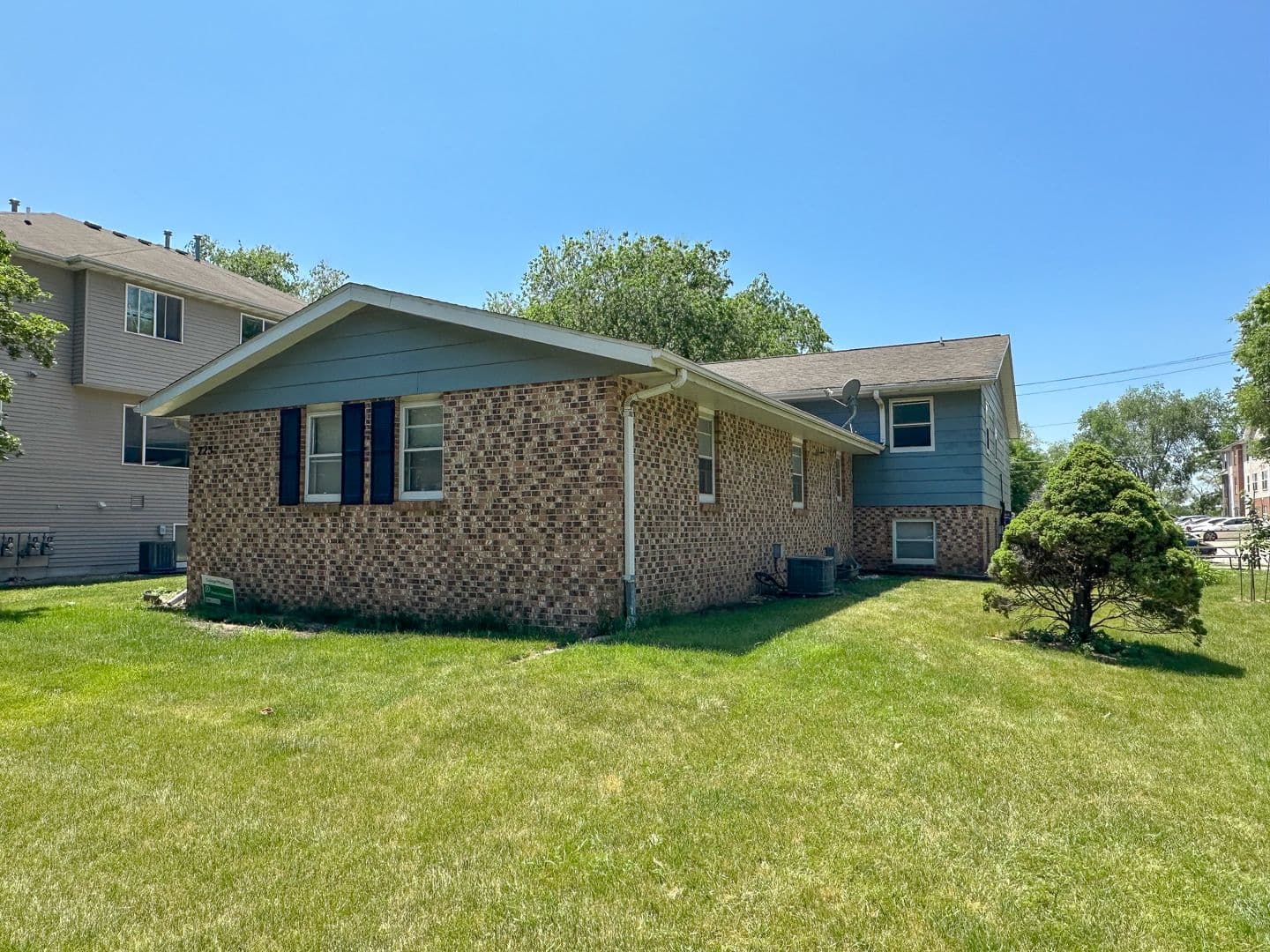 Ames Apartment: 225 Washington Ave