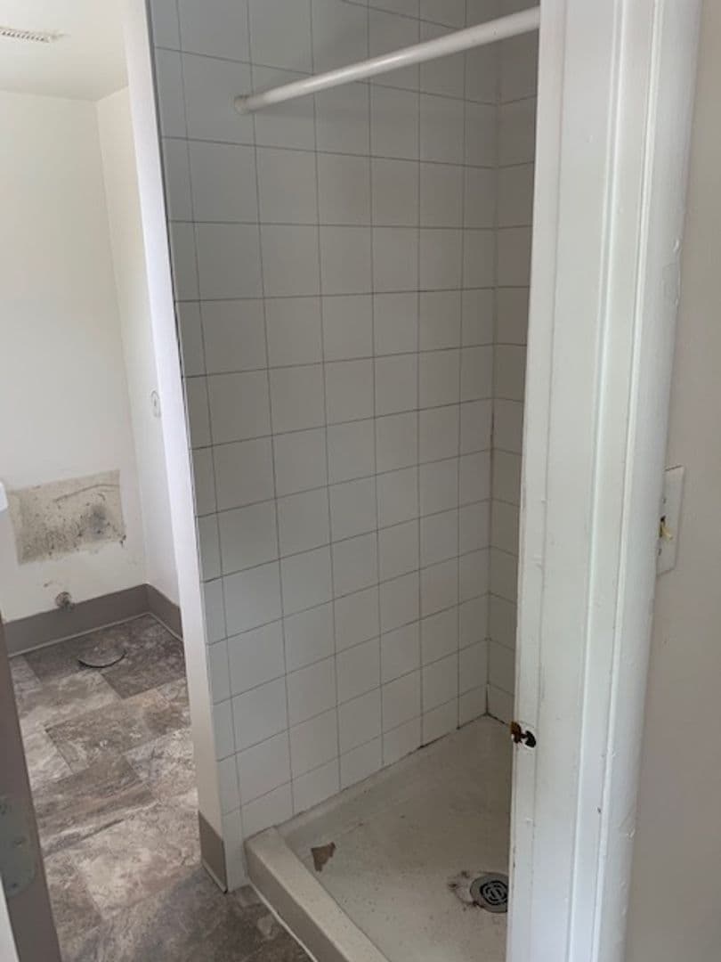 Ames Apartment: 1108 S. 4th St