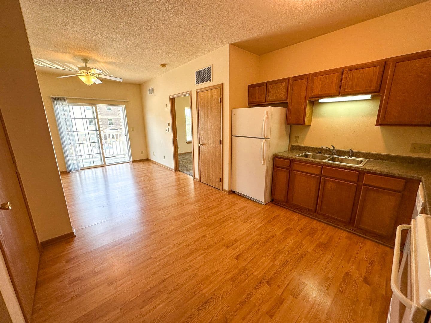 Ames Apartment: 210 Gray Ave