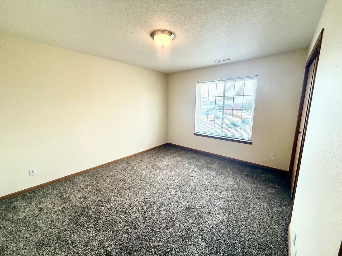Ames Apartment: 219 Crystal St