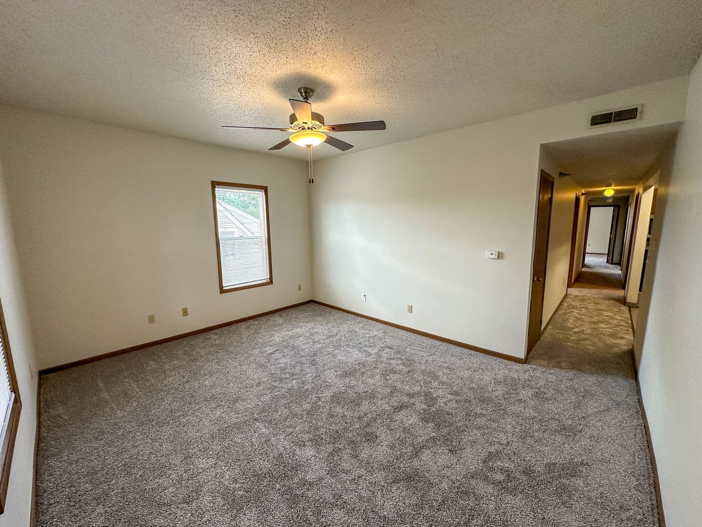 Ames Apartment: 2717 West St