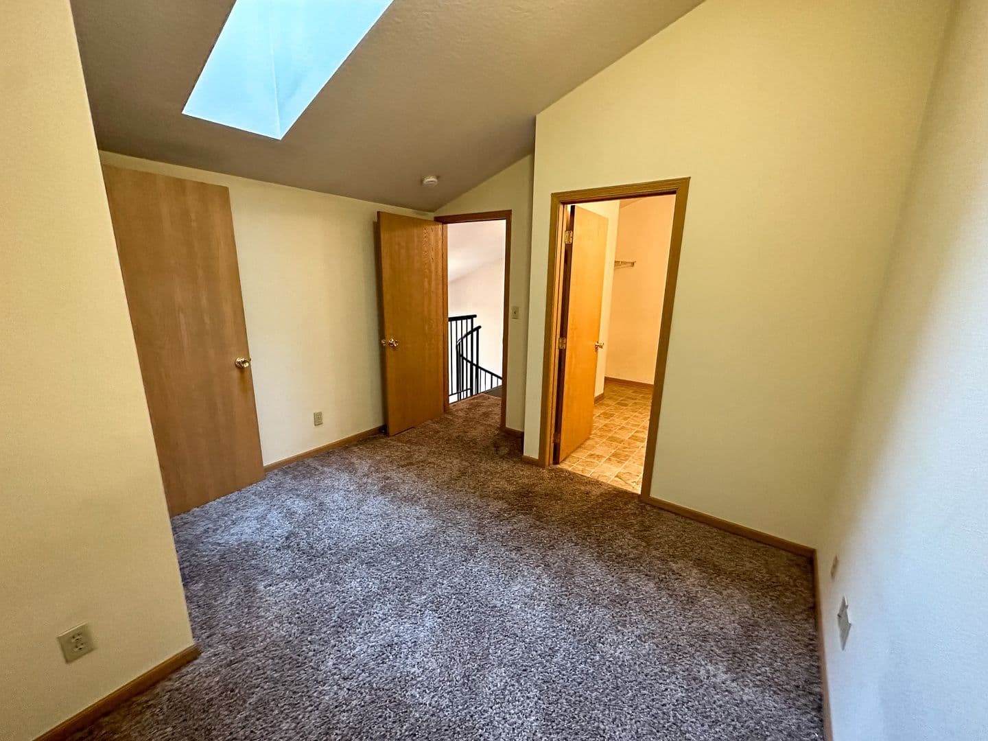 Ames Apartment: 210 Gray Ave