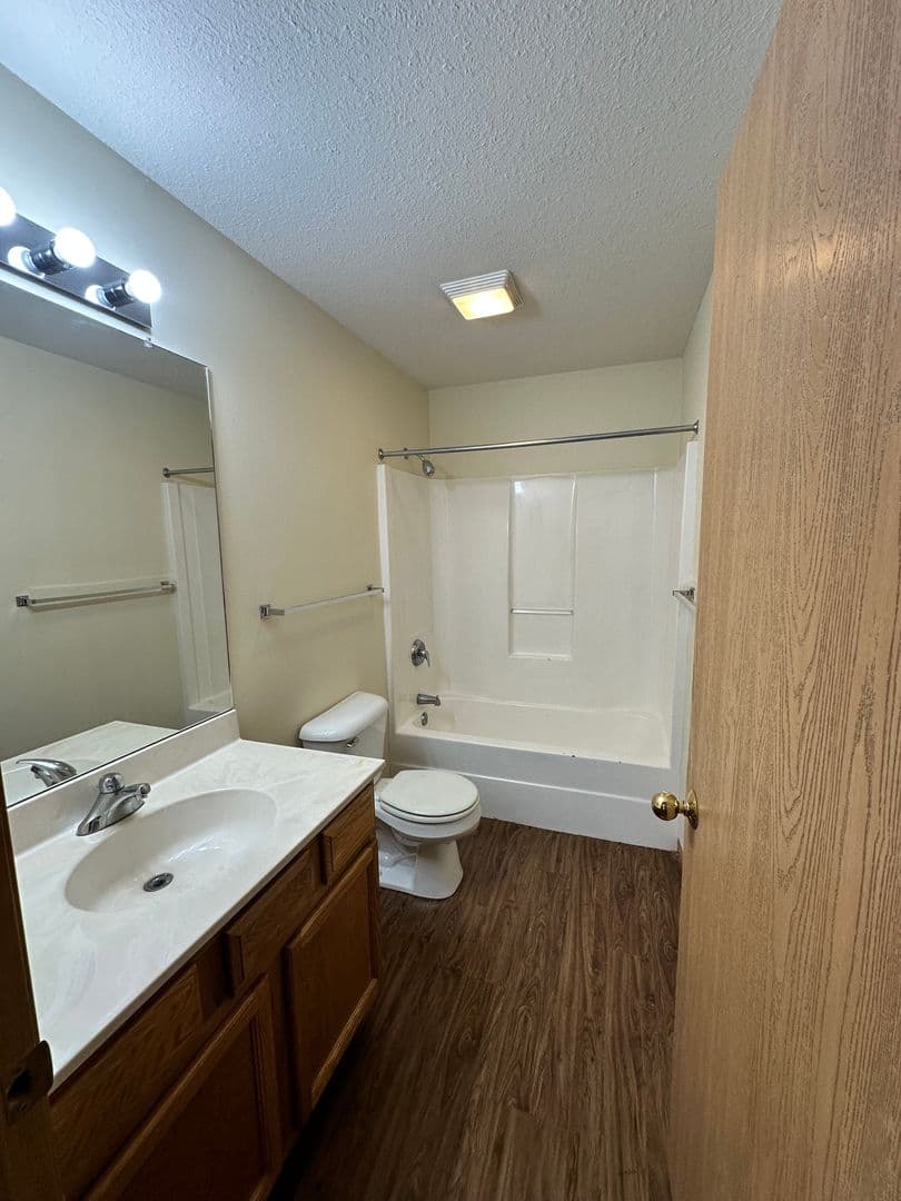 Ames Apartment: 223 Crystal St