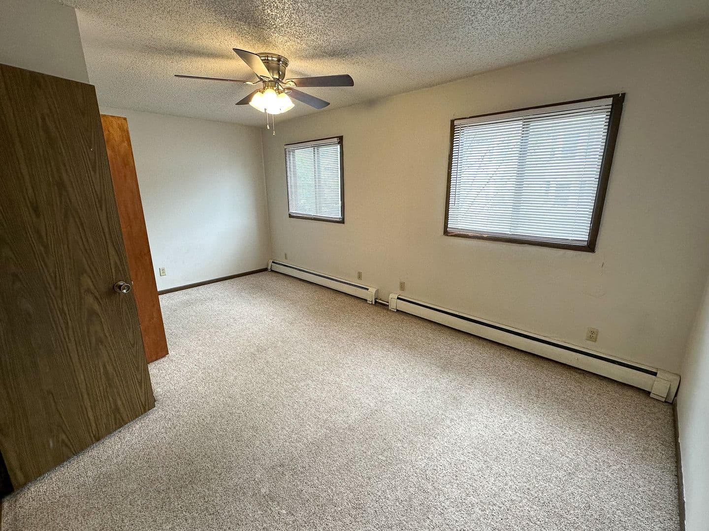 Ames Apartment: 321 Stanton Ave