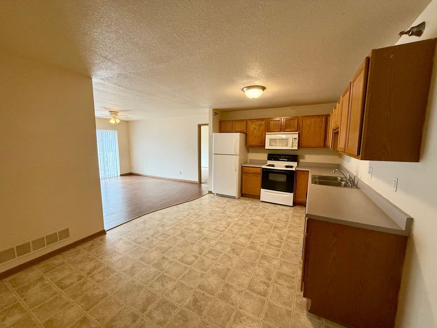 Ames Apartment: 221 Crystal St