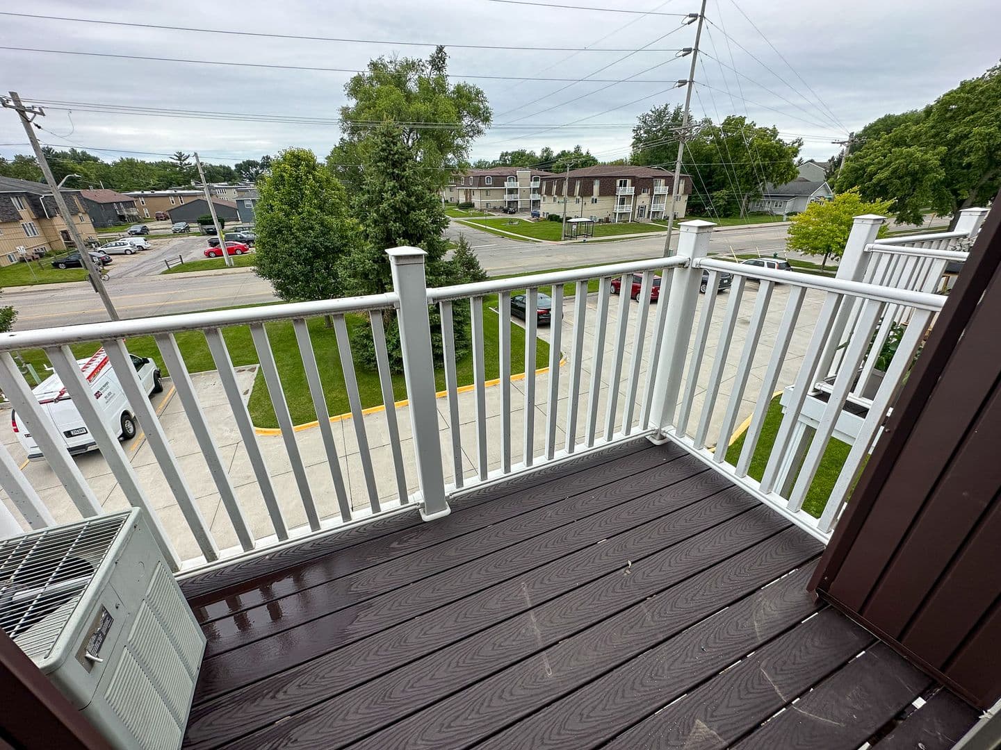 Ames Apartment: 4518 Hutchison St