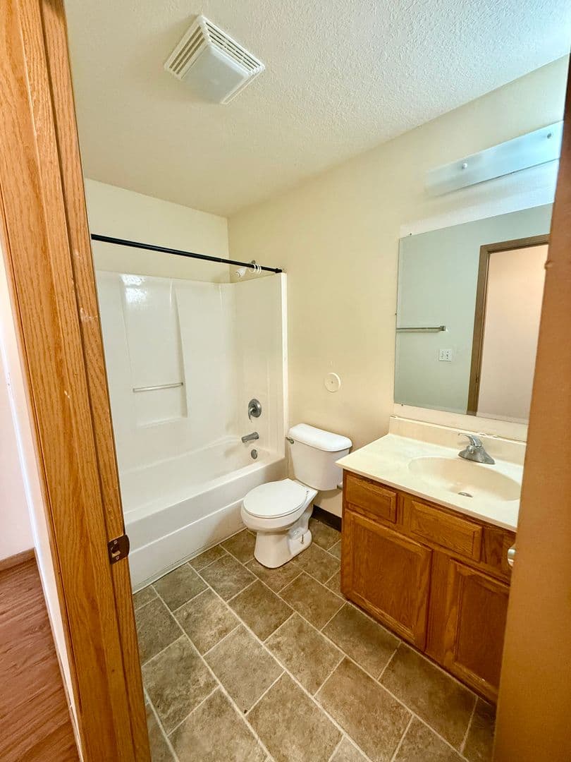 Ames Apartment: 219 Crystal St