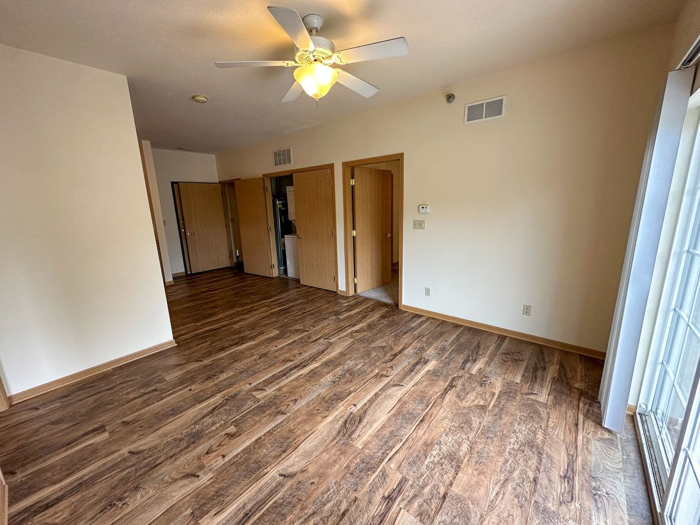 Ames Apartment: 210 Gray Ave
