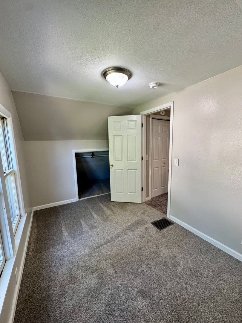 Ames House: 3002 Woodland St