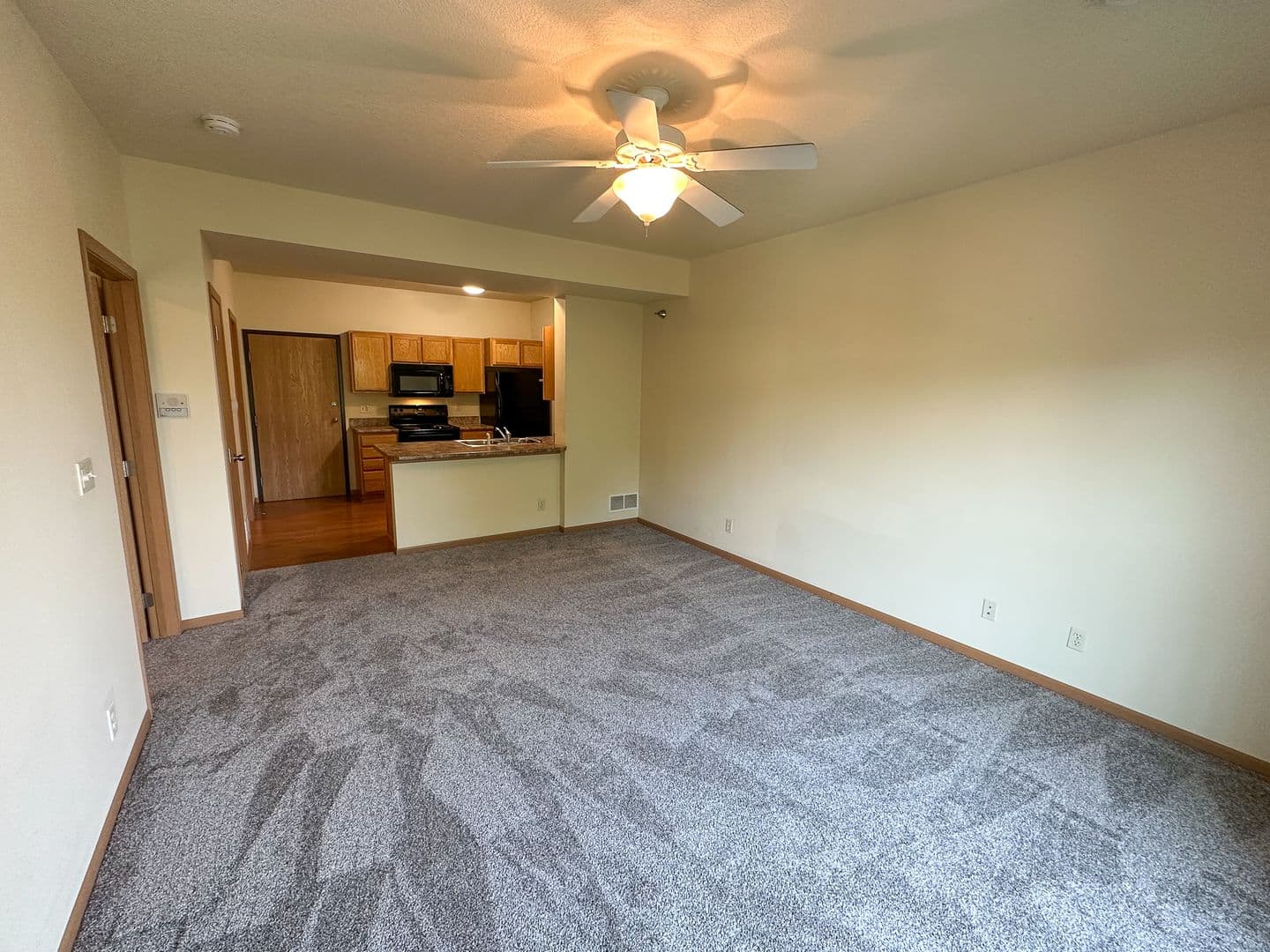 Ames Apartment: 205 Beach Ave