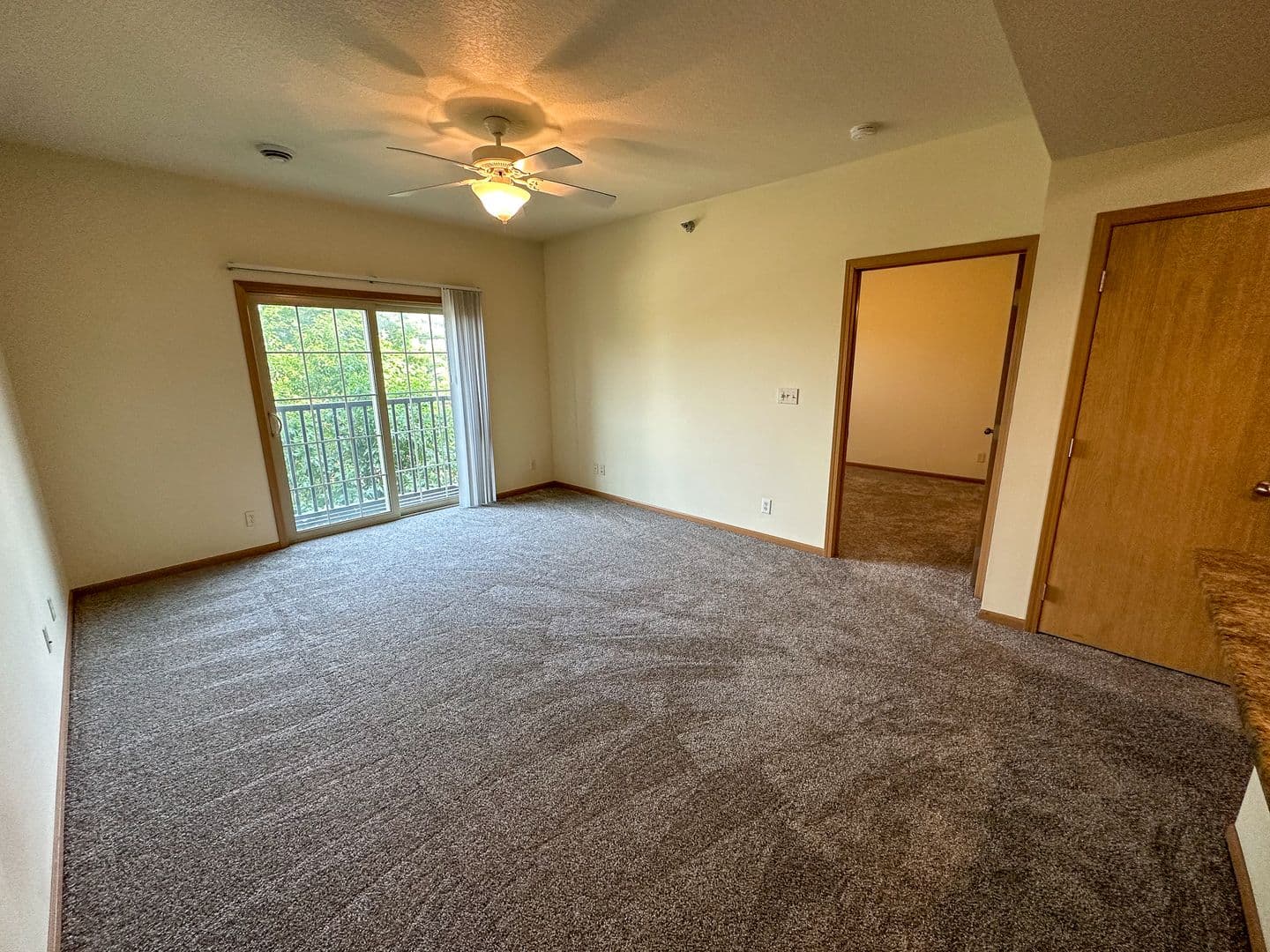 Ames Apartment: 205 Beach Ave