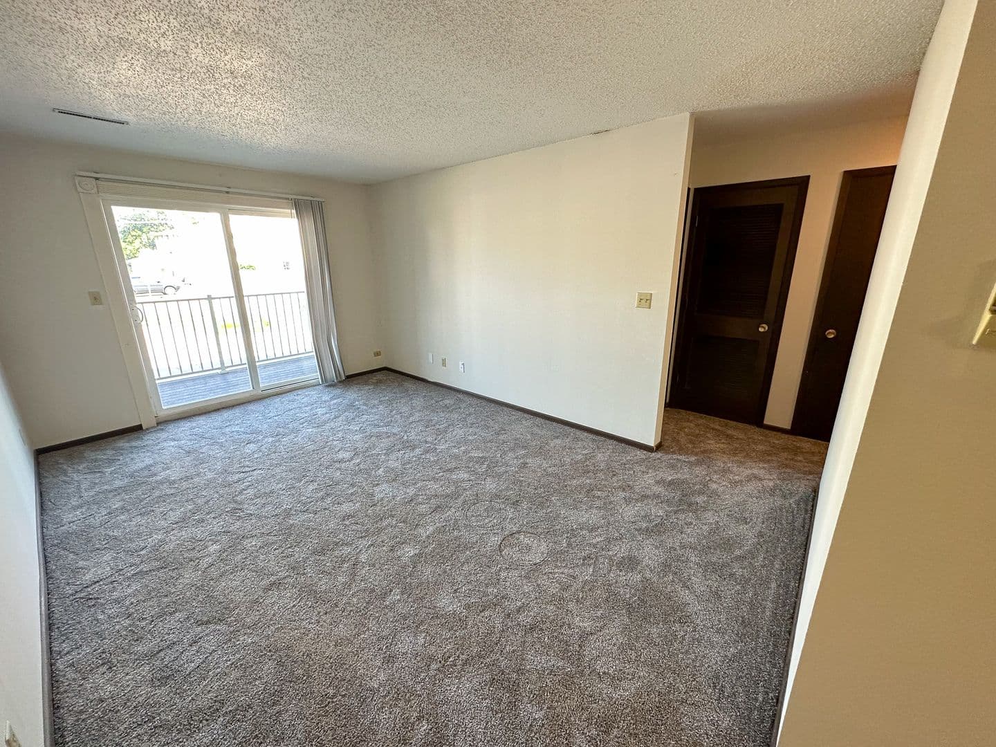 Ames Apartment: 126 Beedle Drive