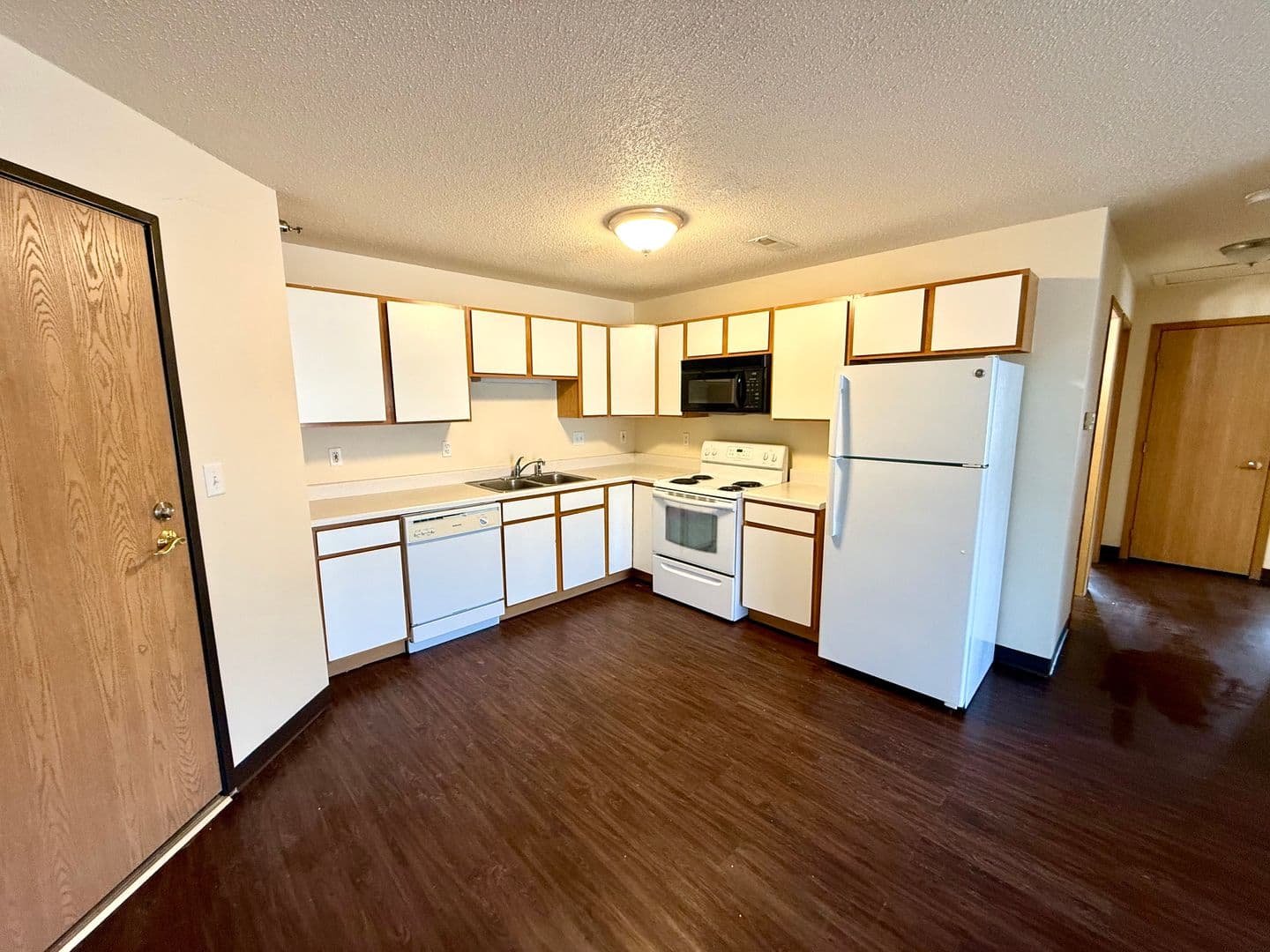 Ames Apartment: 219 Crystal St
