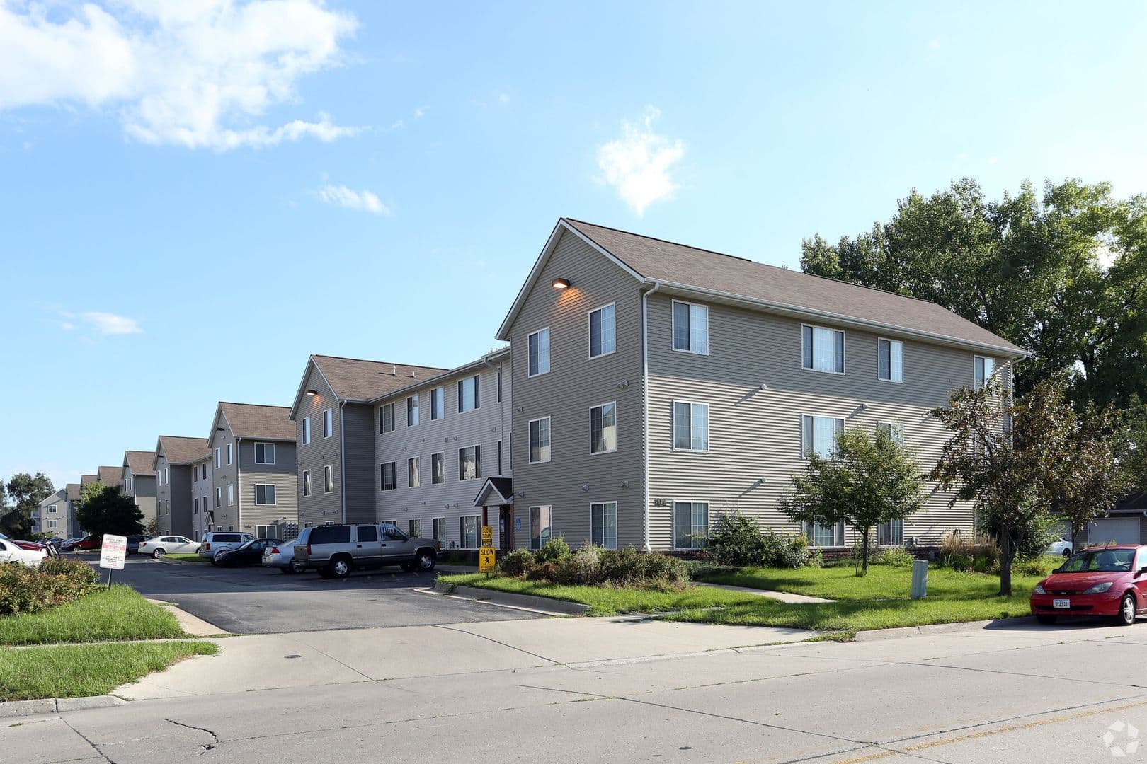 Ames Apartment: 225 Crystal St
