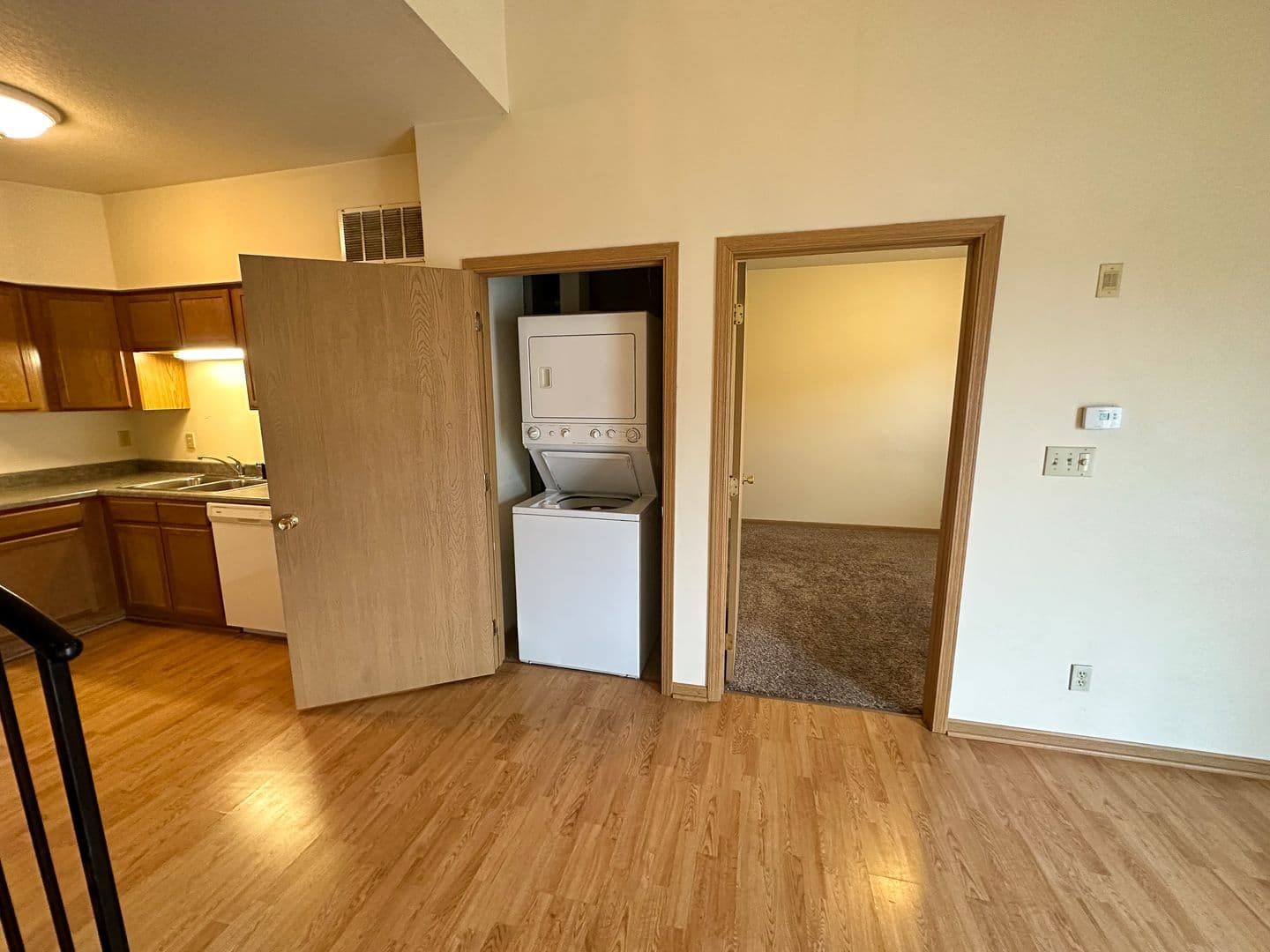Ames Apartment: 210 Gray Ave