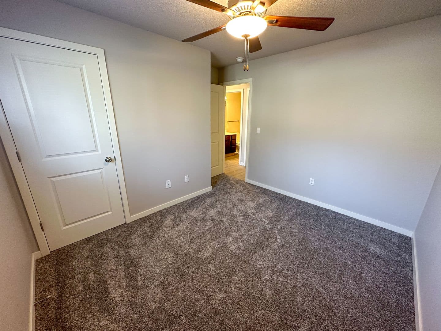Ames Apartment: 312 Hillcrest Ave