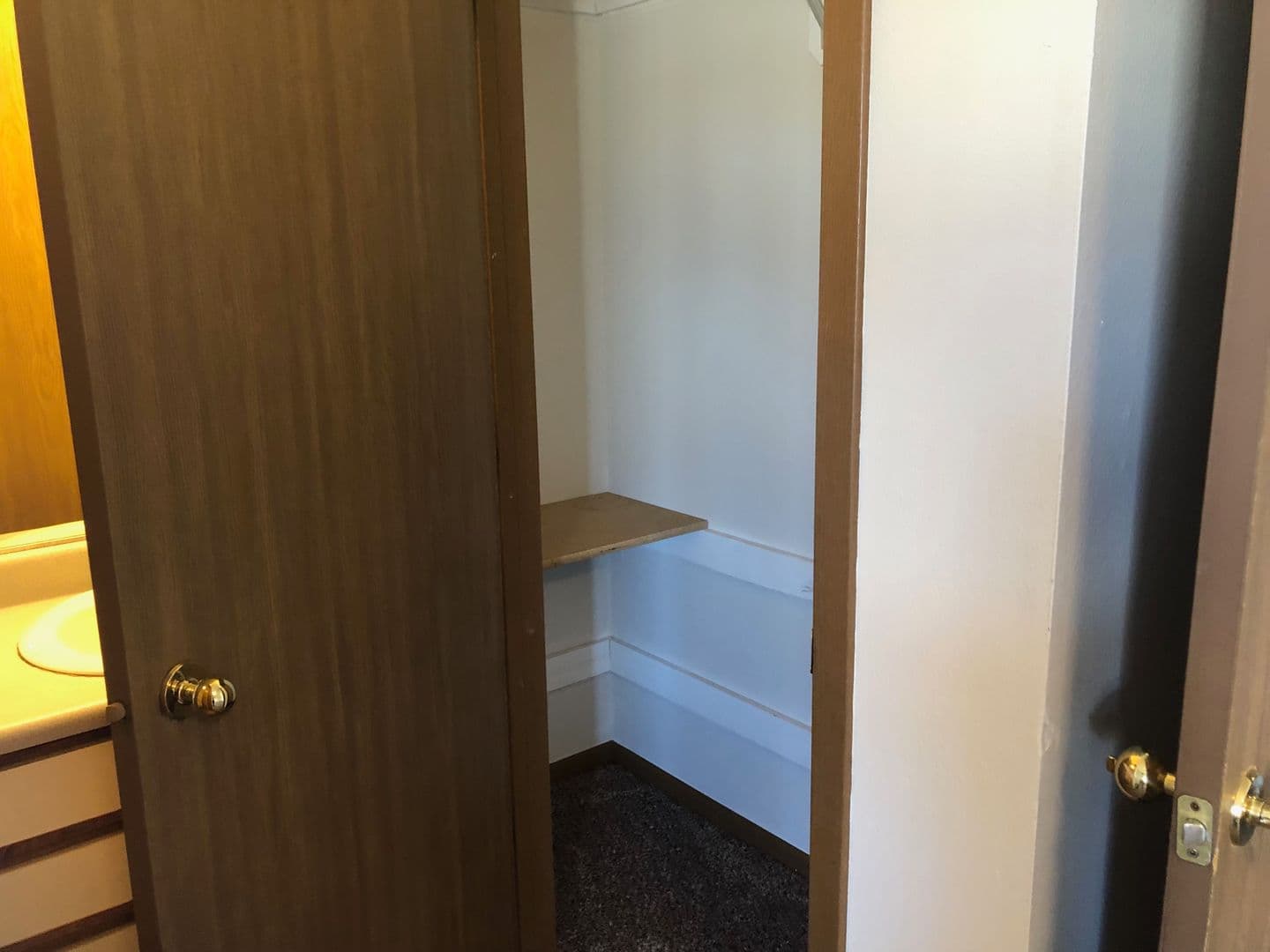 Ames Apartment: 645 Stonehaven Drive