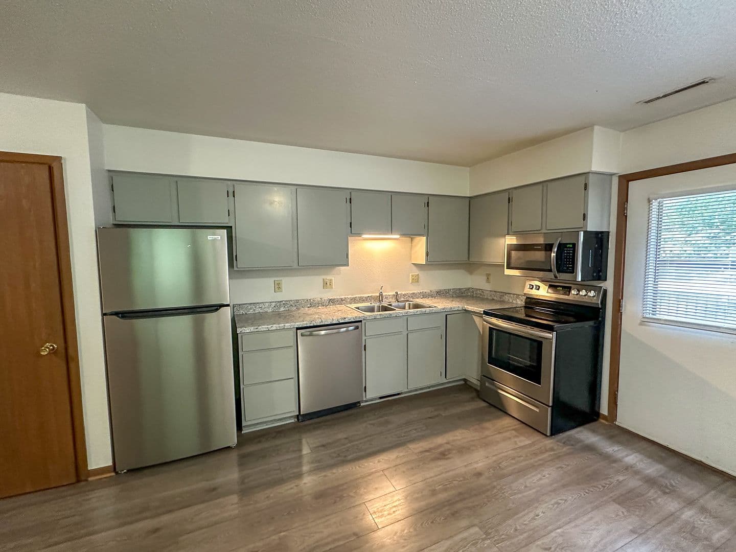 Ames House: 3014 Oakland St