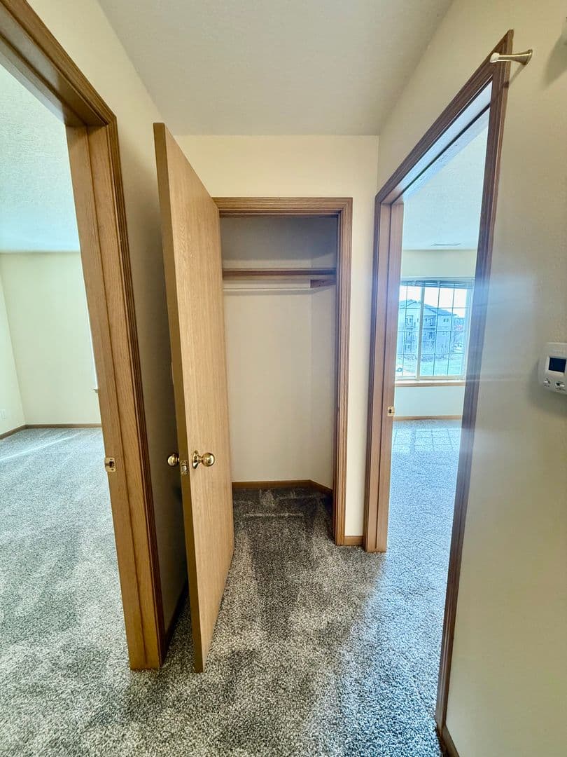 Ames Apartment: 219 Crystal St
