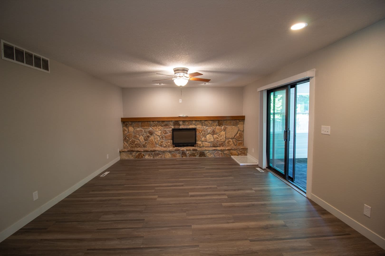 Ames House: 3419 Taft Ave