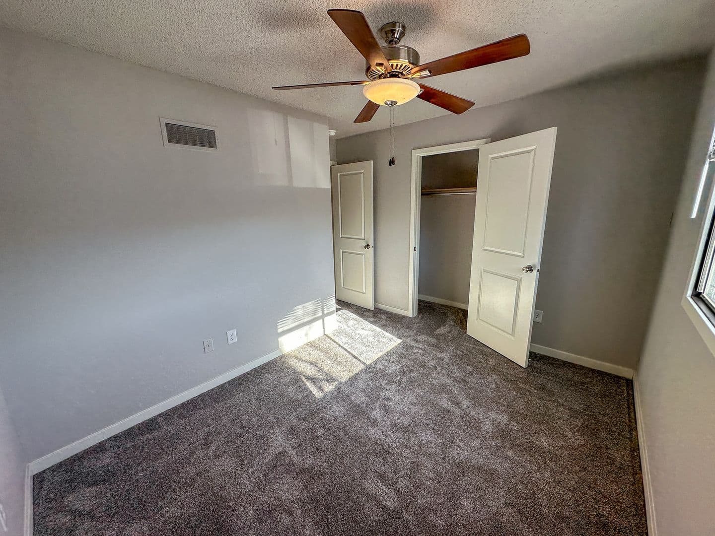 Ames Apartment: 312 Hillcrest Ave