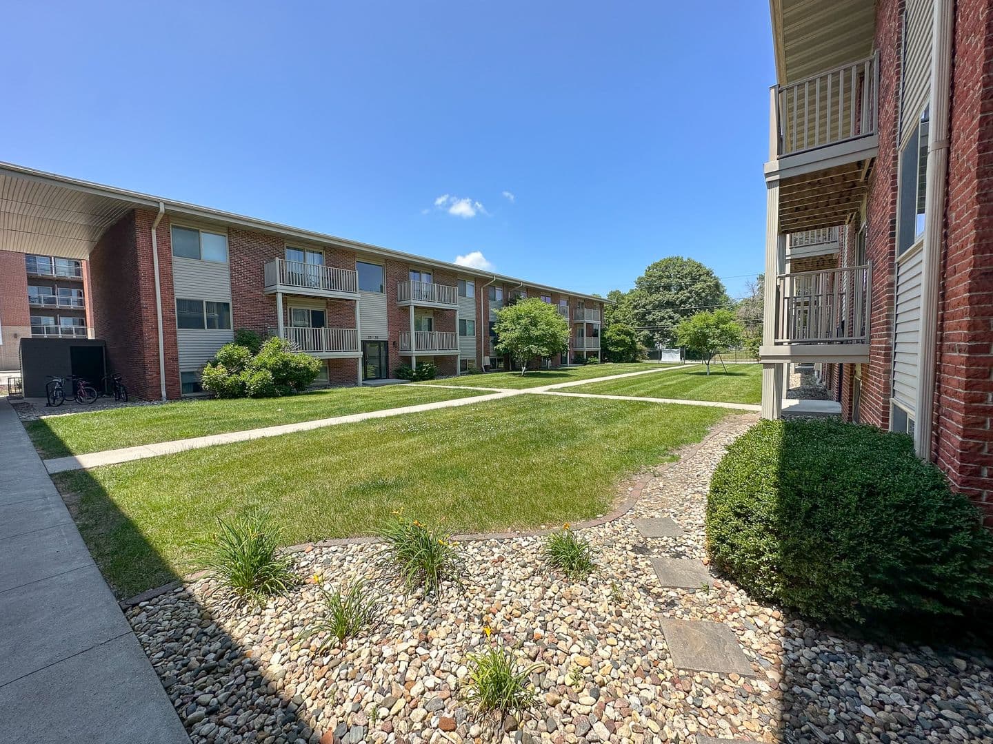 Ames Apartment: 1108 S. 4th St